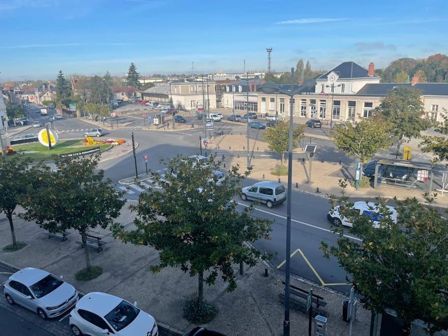 T2 4 Pers Face Gare Sncf Appart Hotel Le Cygne 6 Bourges Exteriör bild